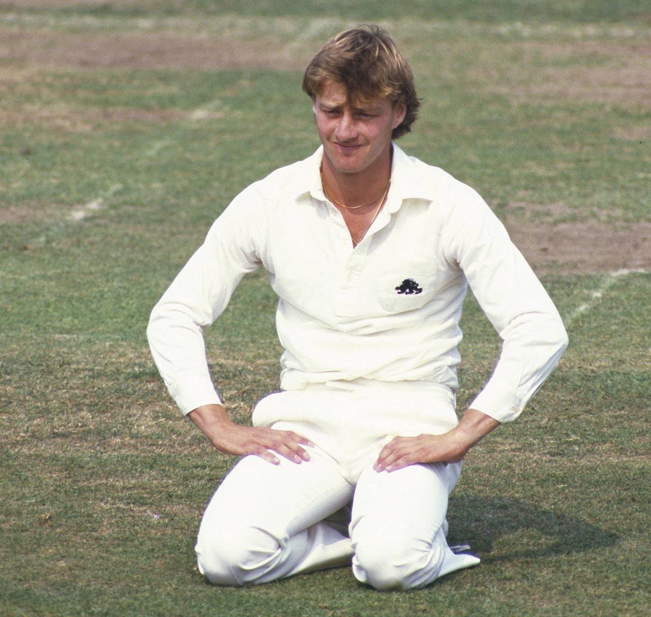 Graeme Fowler takes a breather, England, 1985