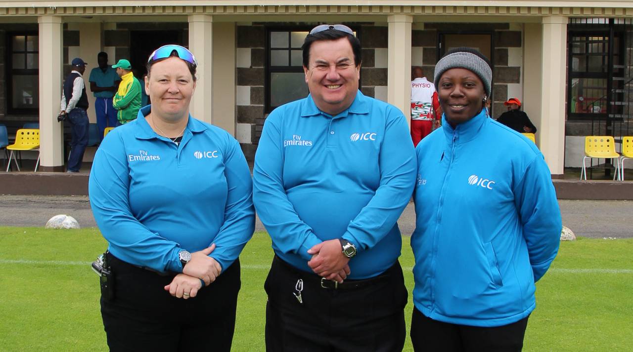 Sunday marked the first time that multiple female umpires - Sue Redfern (l) and Jacqueline Williams (r) - have officiated in a men's ICC tournament match&nbsp;&nbsp;&bull;&nbsp;&nbsp;Peter Della Penna