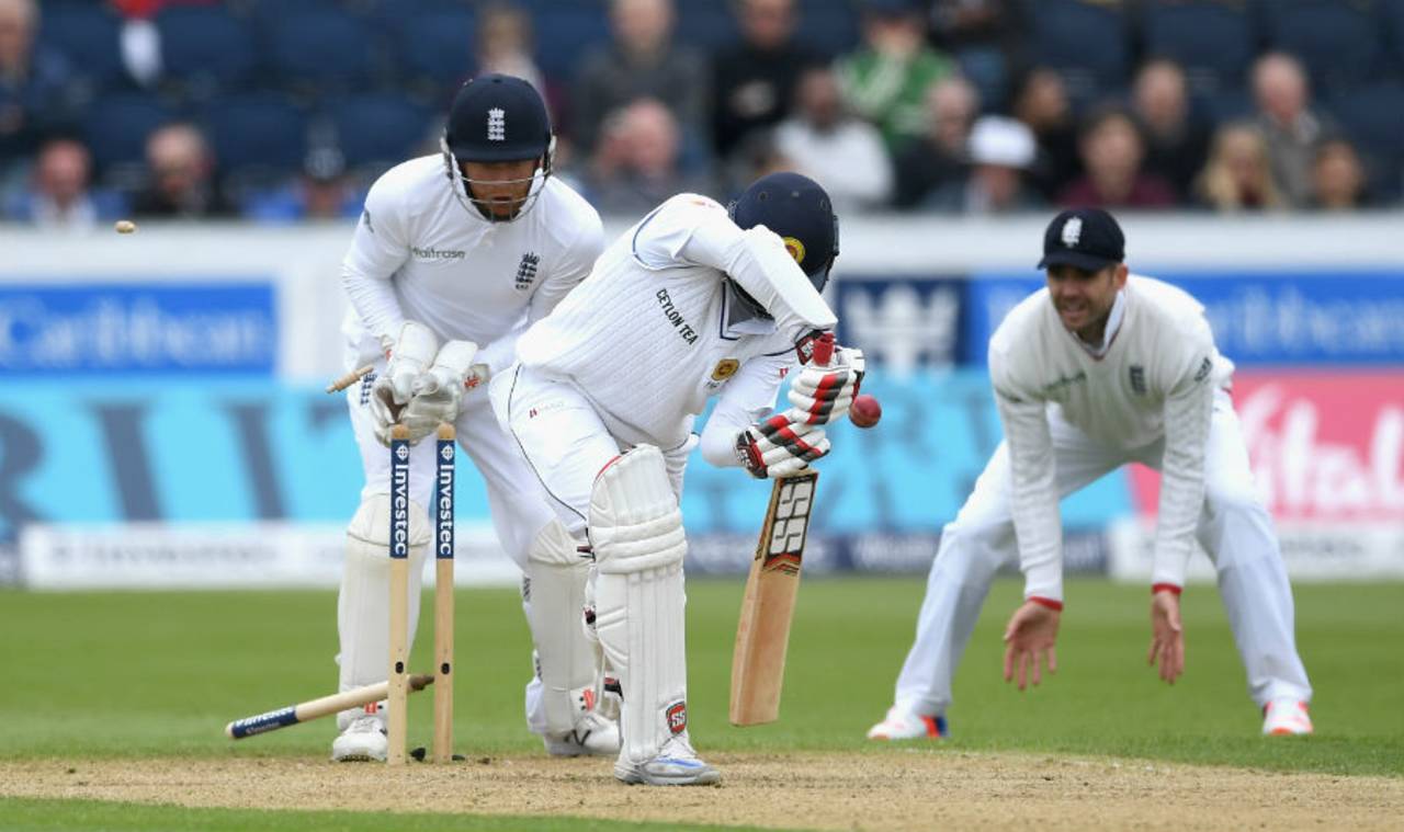 Lahiru Thirimanne was bowled by a beauty from Moeen Ali, England v Sri Lanka, 2nd Test, Chester-le-Street, 3rd day, May 29, 2016