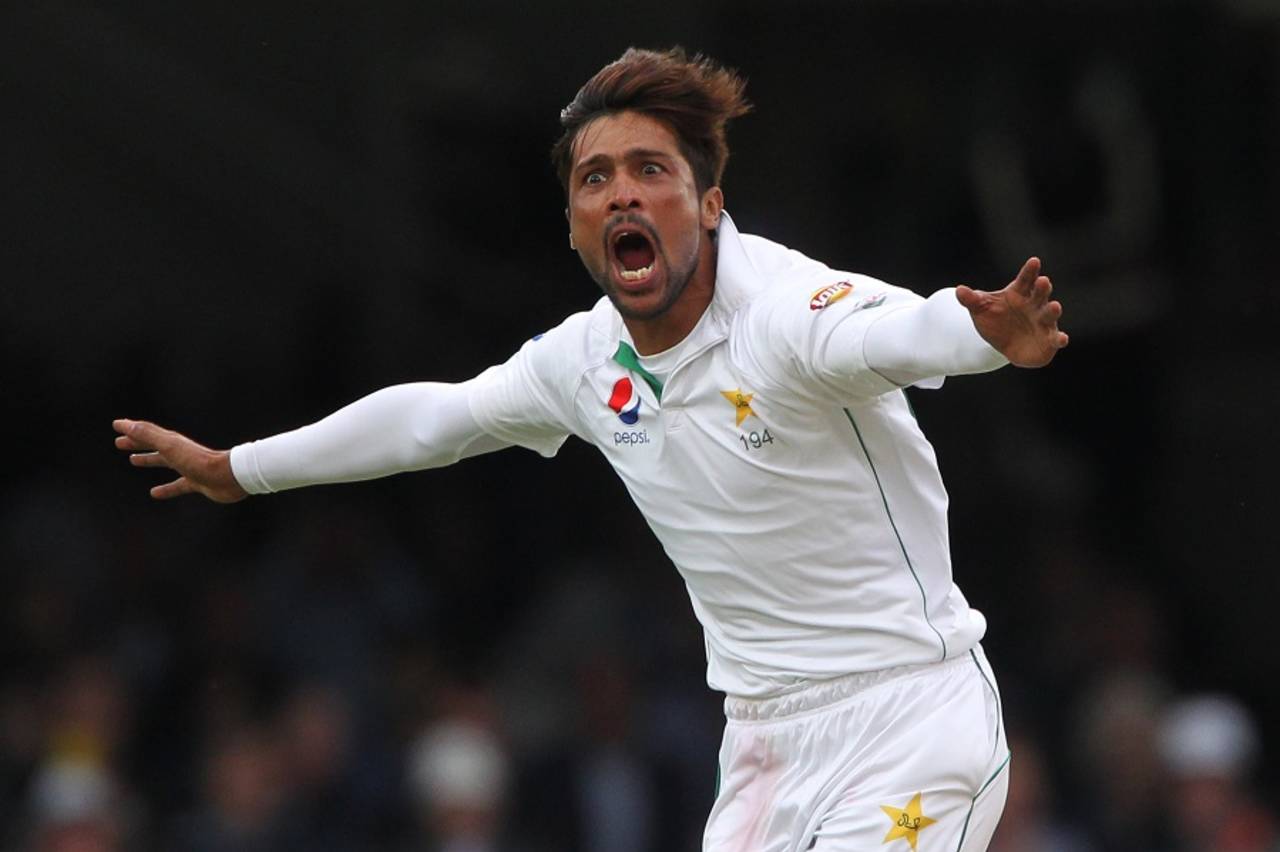 Mohammad Amir had Alastair Cook bowled for his first comeback wicket,  England v Pakistan, 1st Investec Test, Lord's, 2nd day, July 15, 2016