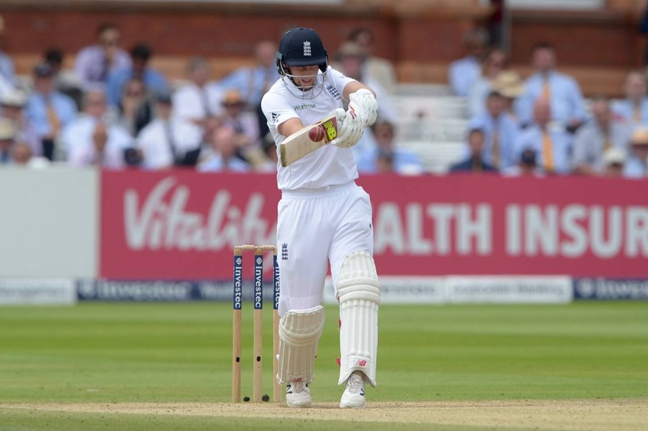 Joe Root was bogged down due to lack of scoring opportunities, which led to this miscued pull off Rahat Ali&nbsp;&nbsp;&bull;&nbsp;&nbsp;PA Photos