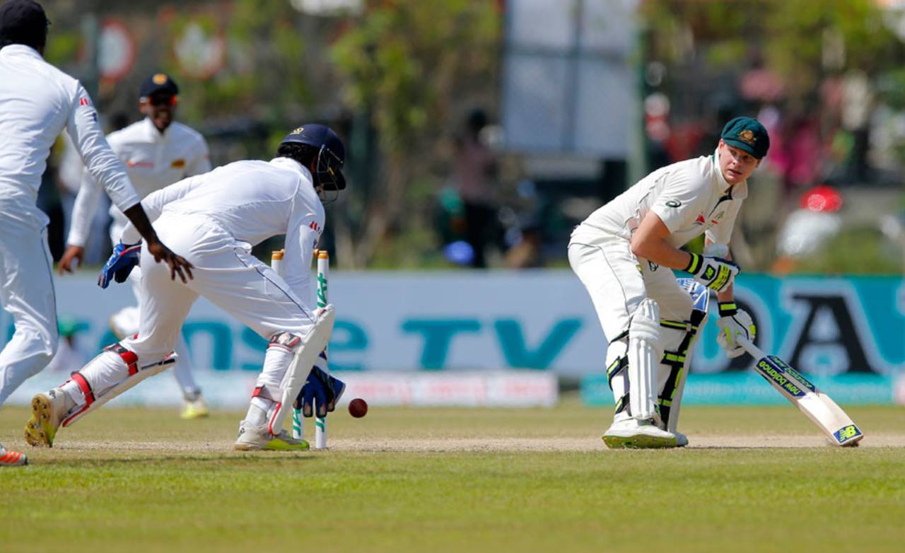 Sri Lanka, who began the second day 227 runs ahead, fluffed an early chance when Dinesh Chandimal missed an opportunity to stump Steven Smith on 5&nbsp;&nbsp;&bull;&nbsp;&nbsp;Associated Press