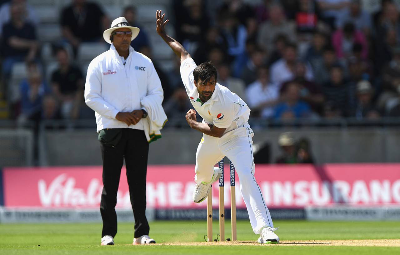 Rahat Ali's tactic of bowling wide to Joe Root was questioned, but it was tactical&nbsp;&nbsp;&bull;&nbsp;&nbsp;Getty Images