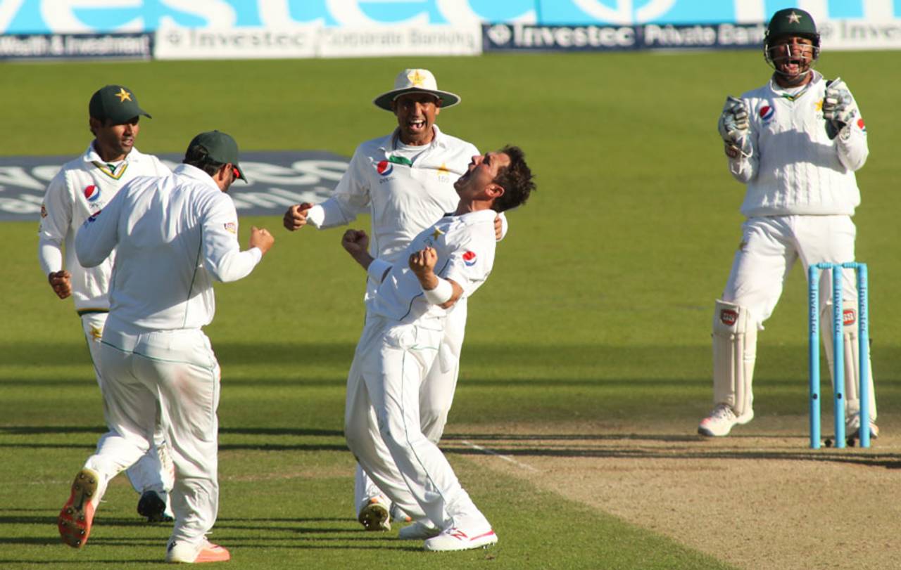 Yasir Shah celebrates taking the key wicket of Joe Root, England v Pakistan, 4th Test, The Oval, 3rd day, August 13, 2016