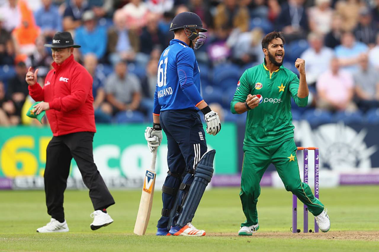 Imad Wasim held a return catch to remove Eoin Morgan, England v Pakistan, 5th ODI, Cardiff, September 4, 2016