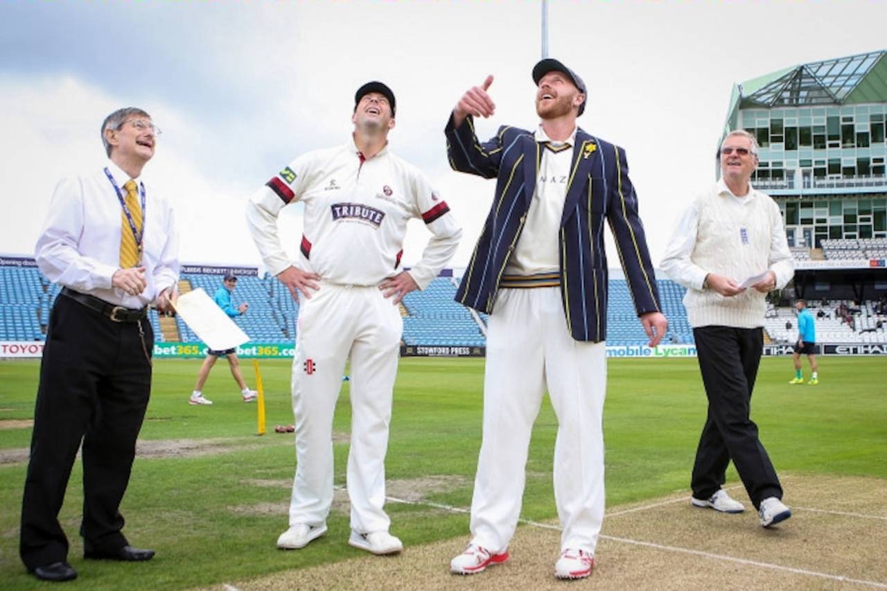 Andrew Gale, of Yorkshire, and Marcus Trescothick, Somerset's captain, toss under the old regulations in 2015, Yorkshire v Somerset, LV= Championship Division One, Headingley, September 1, 2015