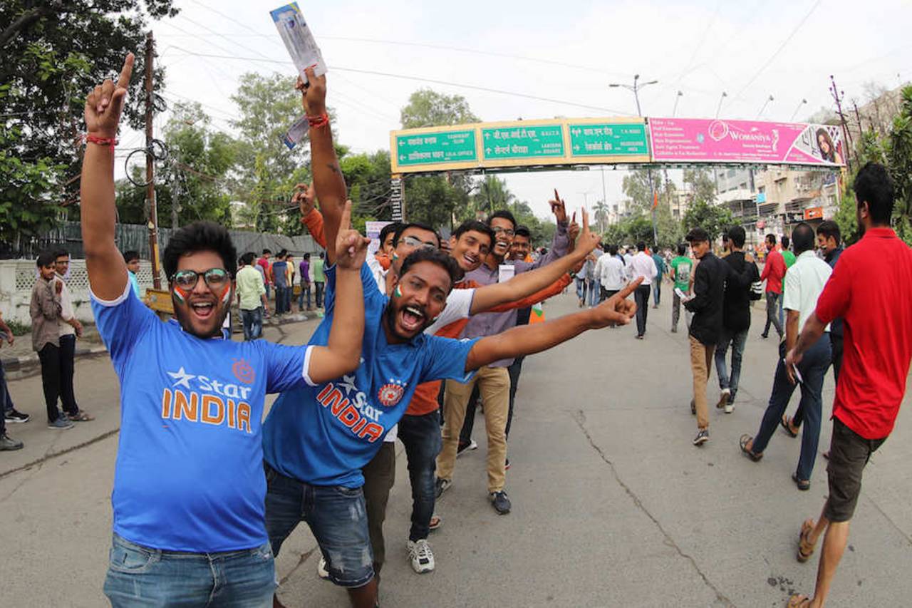 Fans flocked to the Holkar Stadium for Indore's Test debut, India v New Zealand, 3rd Test, Indore, 1st day, October 8, 2016