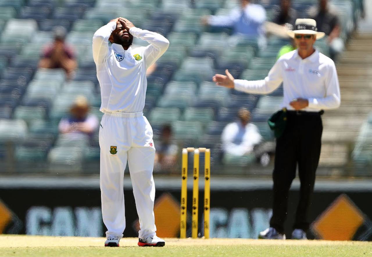 Temba Bavuma could have had Usman Khawaja lbw had he not overstepped, Australia v South Africa, 1st Test, Perth, 5th day, November 7, 2016