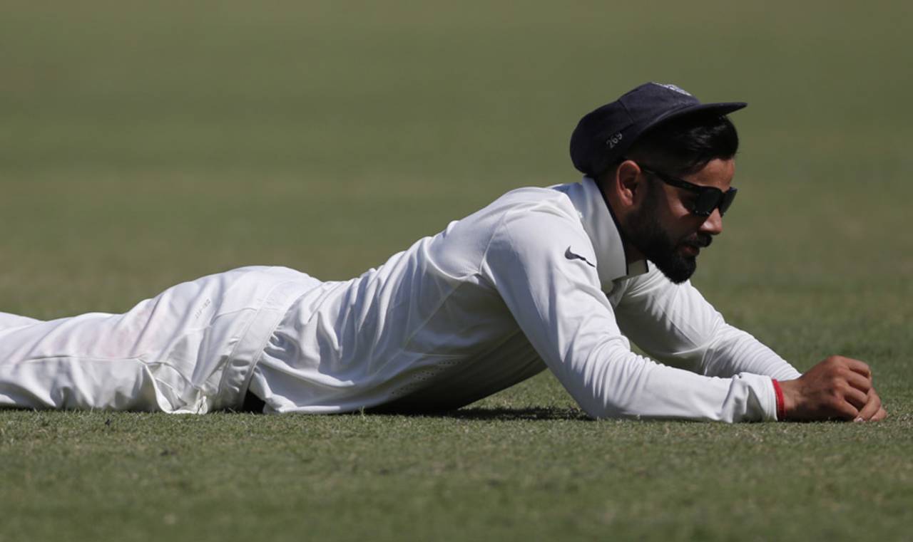 Virat Kohli endured a frustrating day in the field, India v England, 1st Test, Rajkot, 2nd day, November 10, 2016