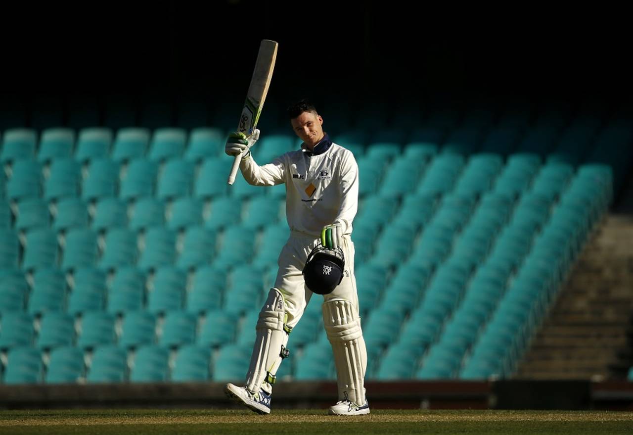 Peter Handscomb raises his bat after reaching a century, New South Wales v Victoria, Sheffield Shield 2016-17, Sydney, 1st day, November 17, 2016
