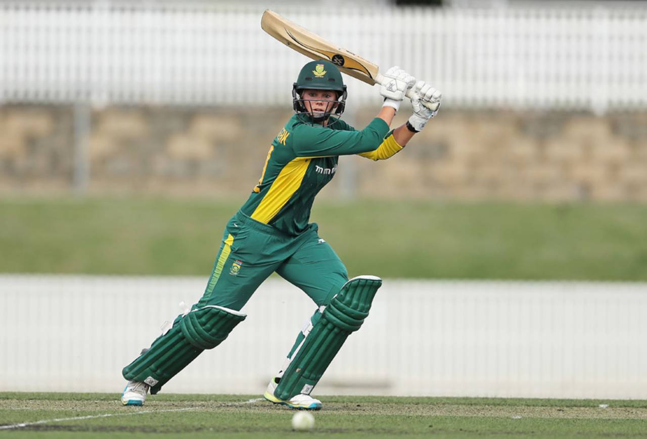 Dane van Niekerk drives on the up, Australia v South Africa, 1st women's ODI, Canberra, November 18, 2016