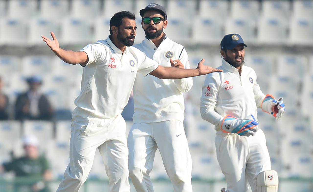 Mohammed Shami removed Adil Rashid with his first ball of the day, India v England, 3rd Test, Mohali, 2nd day, November 27, 2016