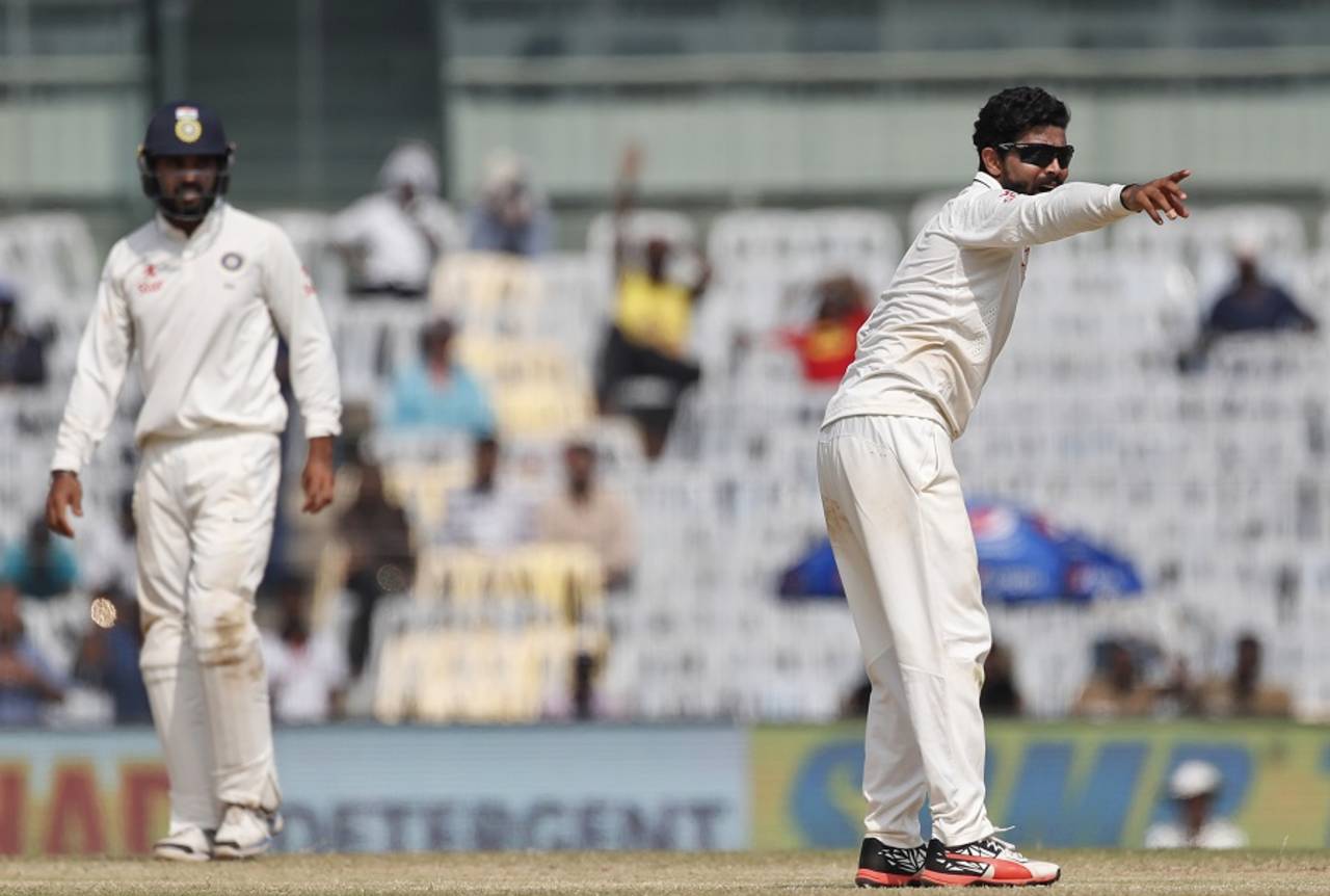 Ravindra Jadeja appeals against Joe Root for an lbw, India v England, 5th Test, Chennai, 5th day, 20th December, 2016
