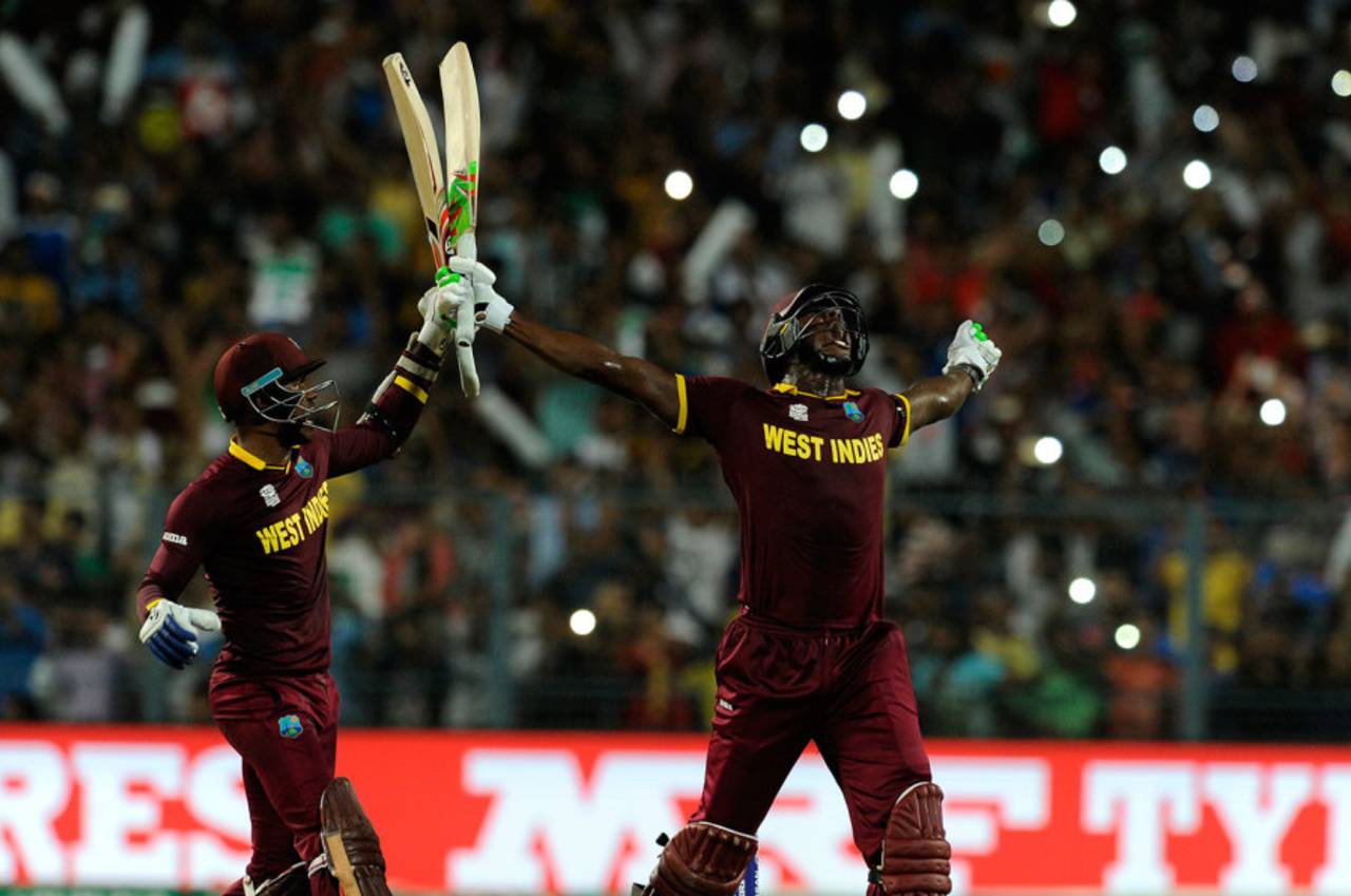 Marlon Samuels told Brathwaite to "swing for the hills", and he did exactly that&nbsp;&nbsp;&bull;&nbsp;&nbsp;Getty Images