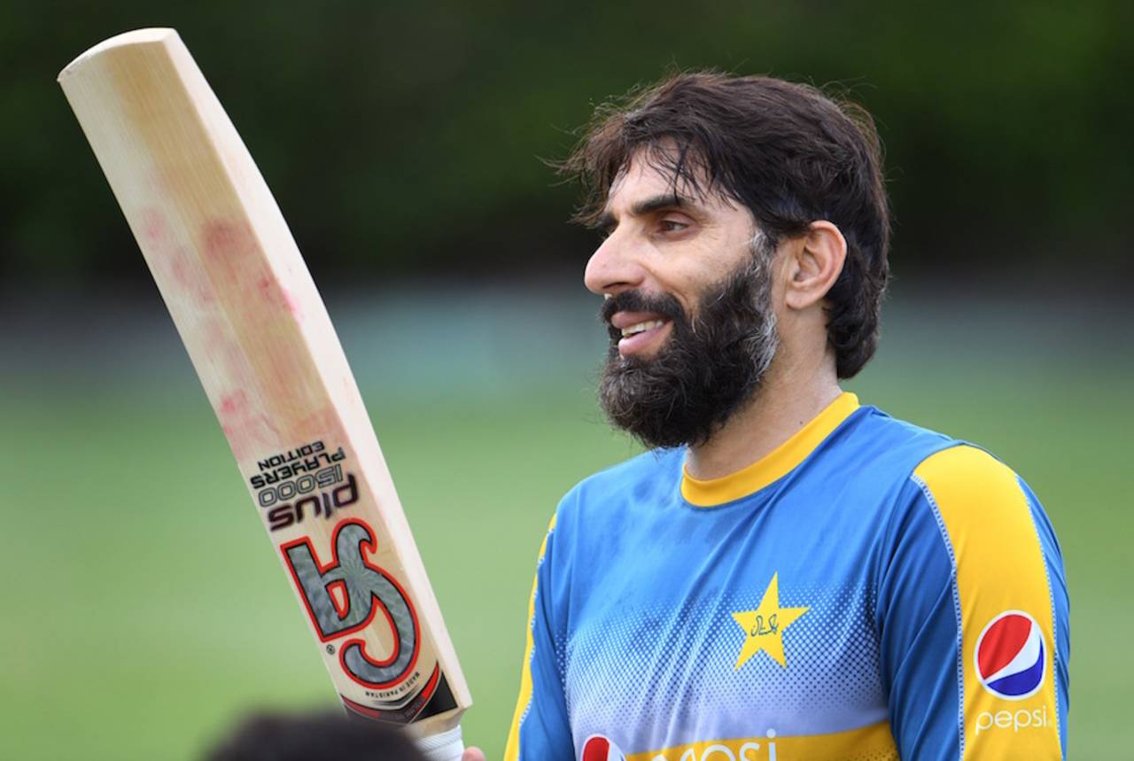 Misbah-ul-Haq finds a reason to smile before the third Test, Sydney, January 2, 2017