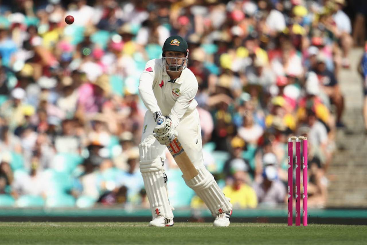Matt Renshaw has his eyes on the ball, Australia v Pakistan, 3rd Test, Sydney, 1st day, January 3, 2017