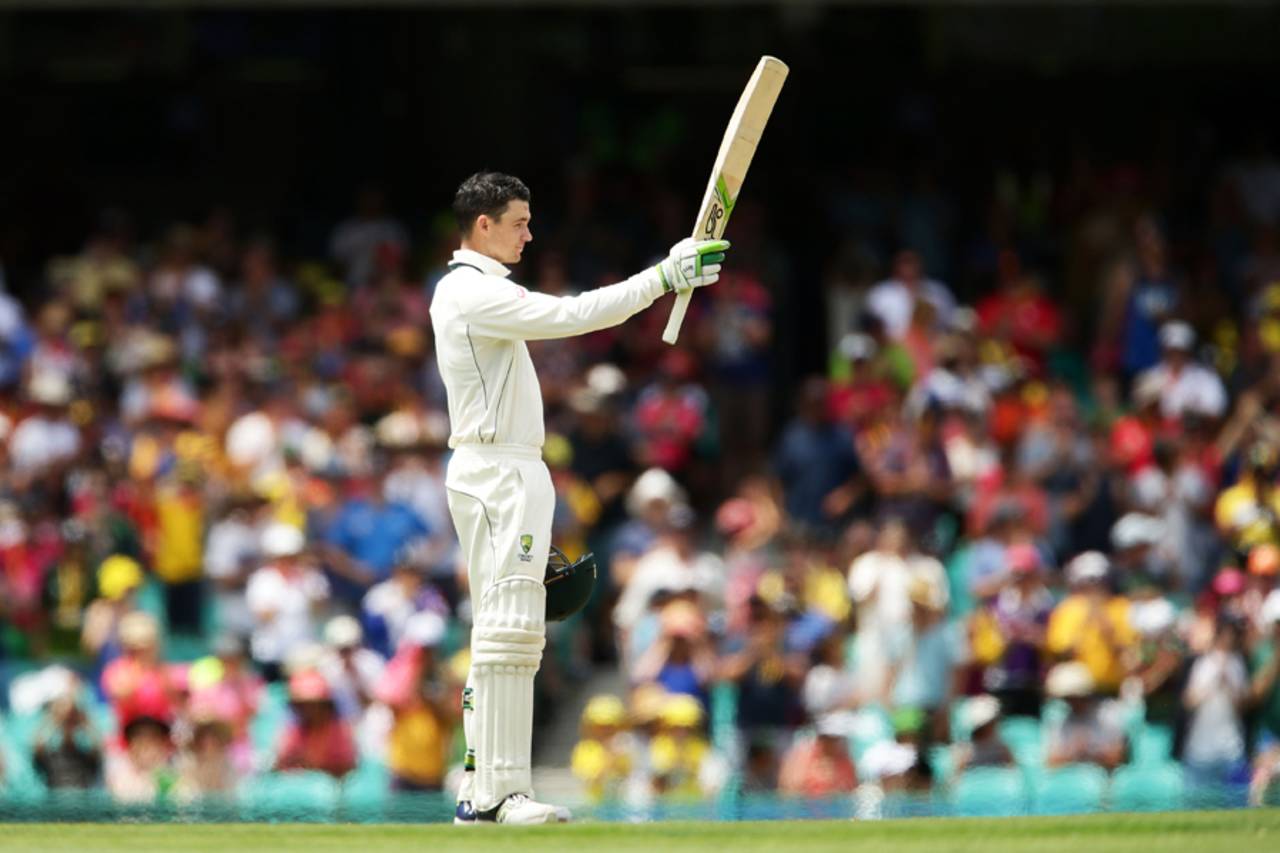Peter Handscomb acknowledges the applause after bringing up his century, Australia v Pakistan, 3rd Test, Sydney, 2nd day, January 4, 2017