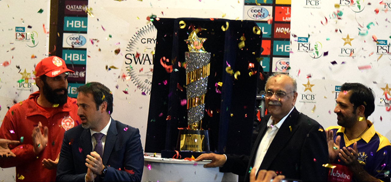The PSL trophy is unveiled in Dubai, PSL trophy unveiling ceremony, Dubai, February 6, 2017