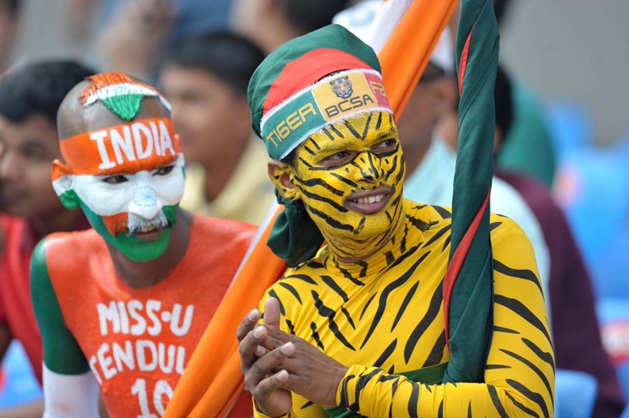 Supporters of both teams share a light moment in the stands, India v Bangladesh, only Test, 2nd day, Hyderabad, February 10, 2017
