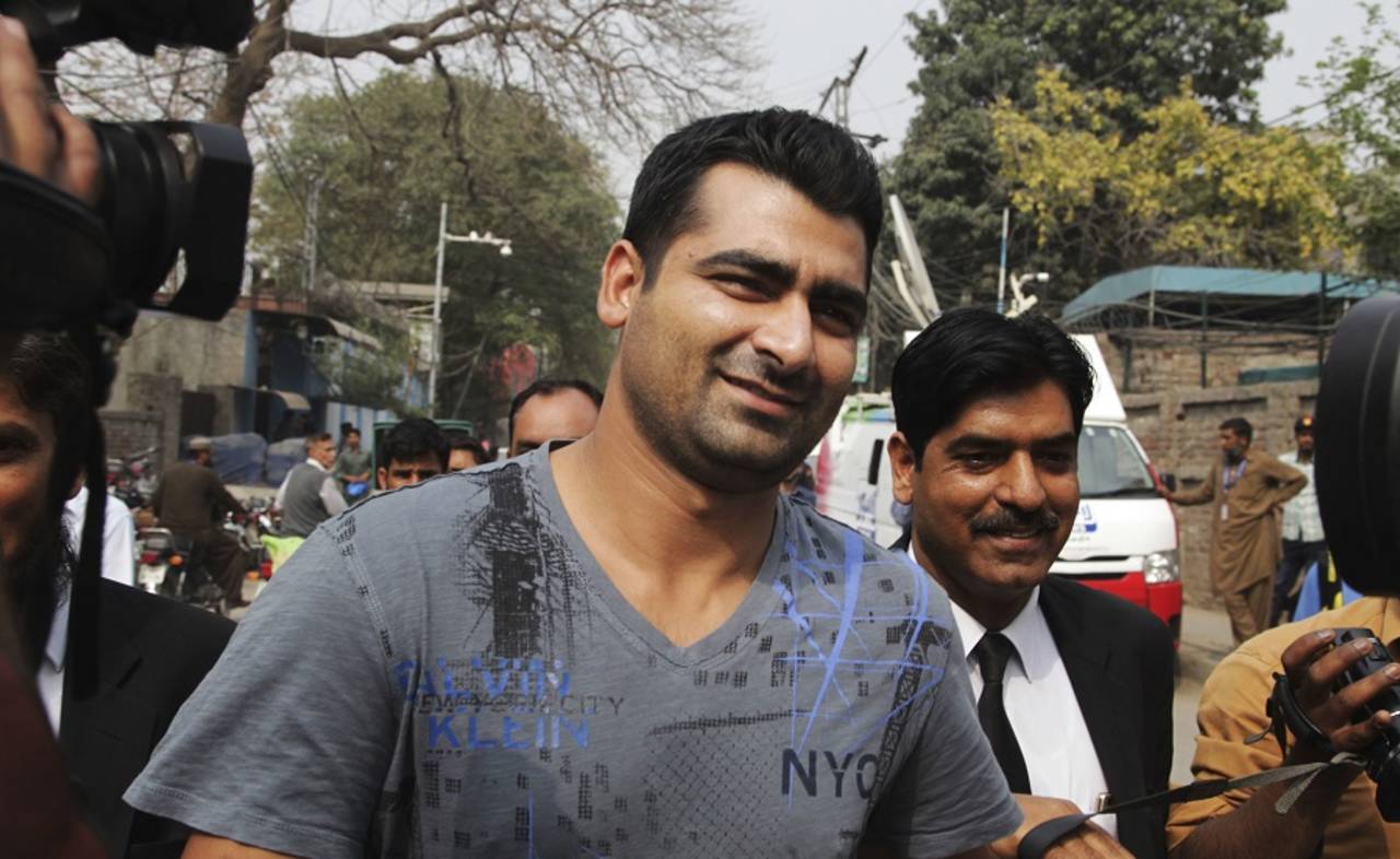 Shahzaib Hasan has been summoned for another interview by the PCB&nbsp;&nbsp;&bull;&nbsp;&nbsp;Associated Press