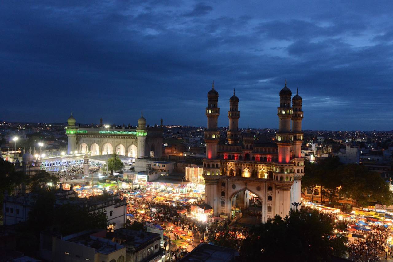 The Charminar and adjacent Makkah Masjid lit up for Ramzan 