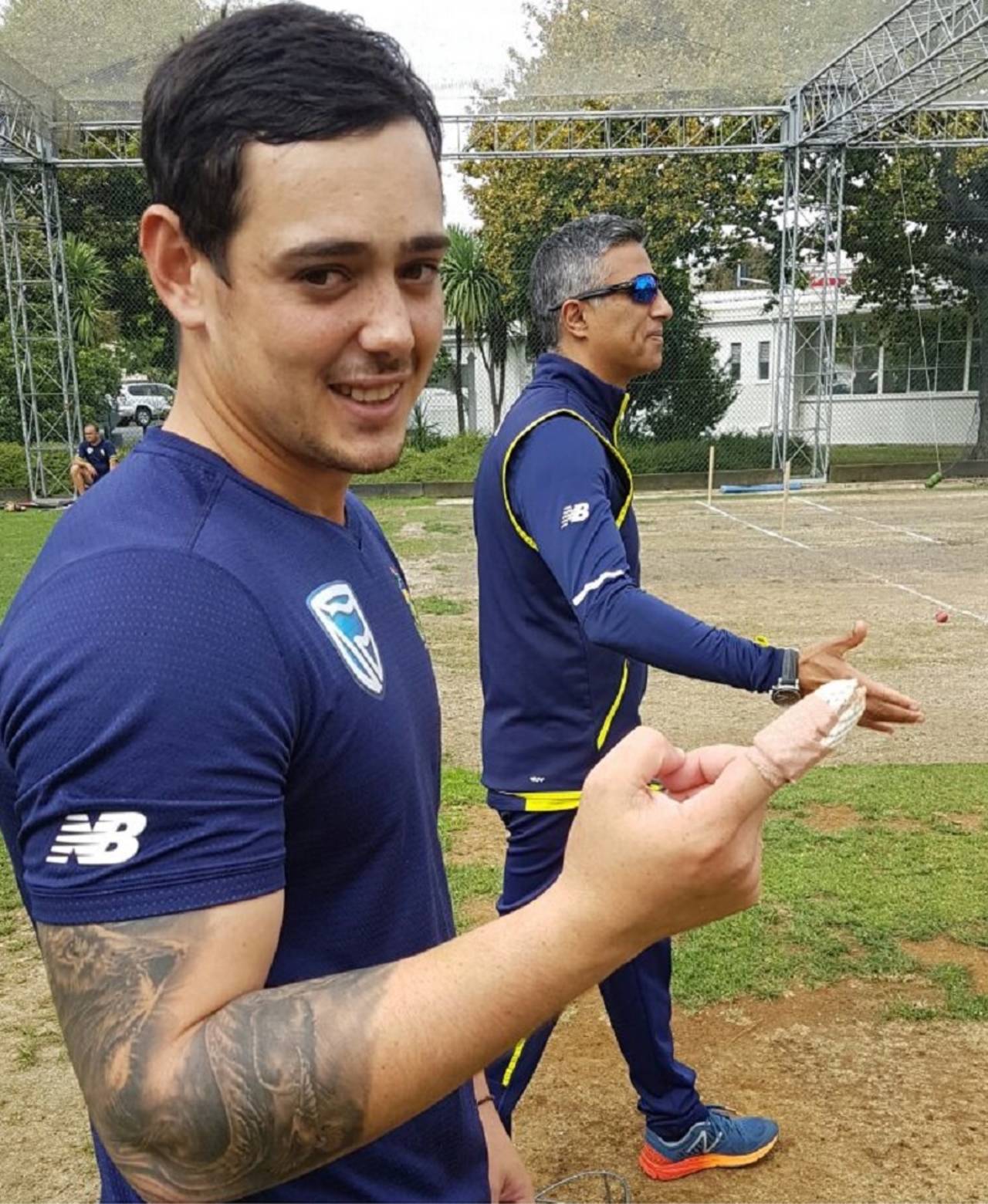 Quinton de Kock shows off his finger injury on the eve of the game&nbsp;&nbsp;&bull;&nbsp;&nbsp;Cricket South Africa