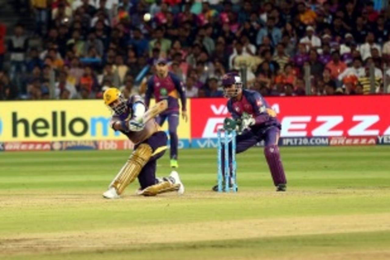 Robin Uthappa launches one over the leg side, Kolkata Knight Riders v Rising Pune Supergiant, IPL 2017, Pune, April 26, 2017