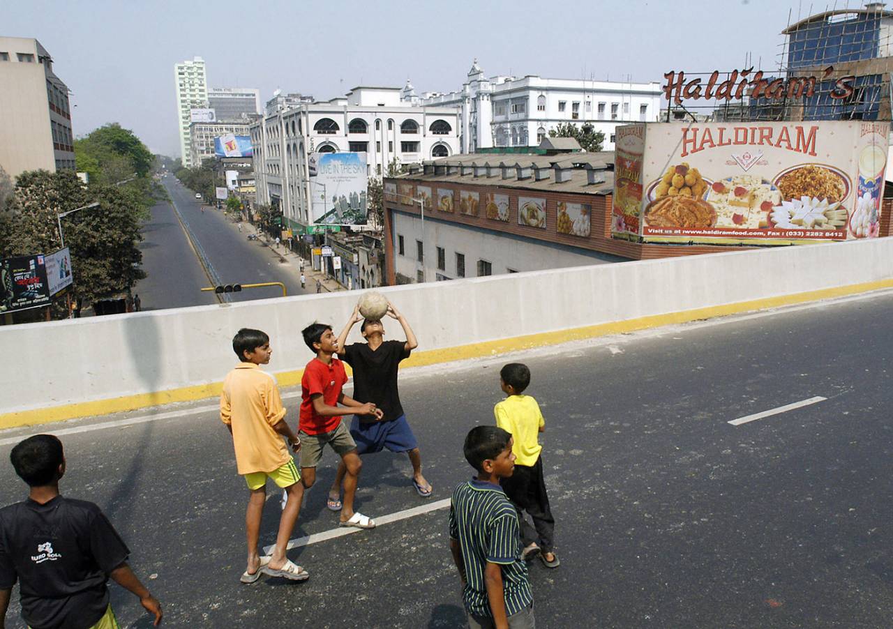 Football thrives everywhere in Kolkata&nbsp;&nbsp;&bull;&nbsp;&nbsp;AFP/Getty Images