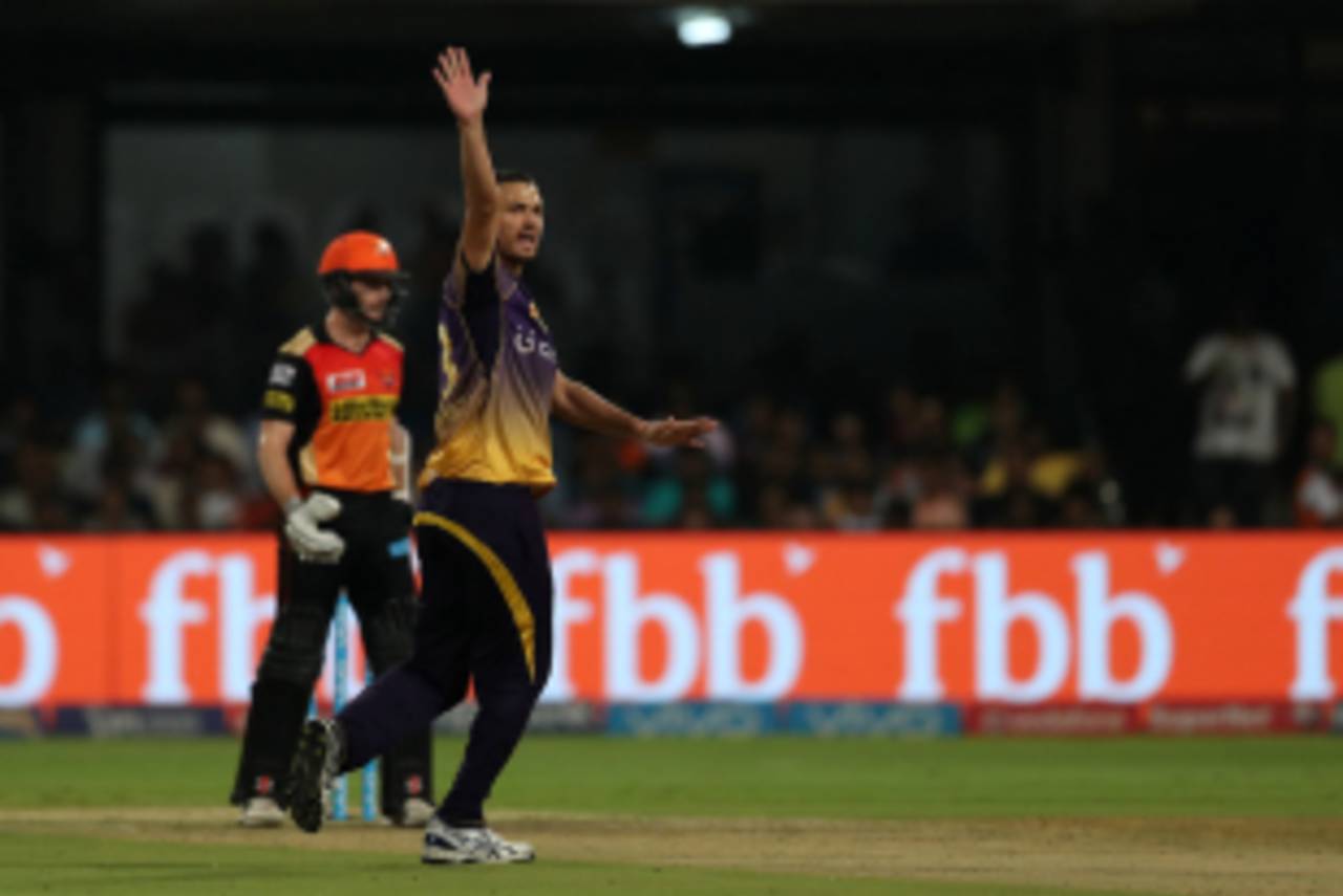 Coulter-Nile's wicket of Kane Williamson was his 100th in T20s&nbsp;&nbsp;&bull;&nbsp;&nbsp;BCCI