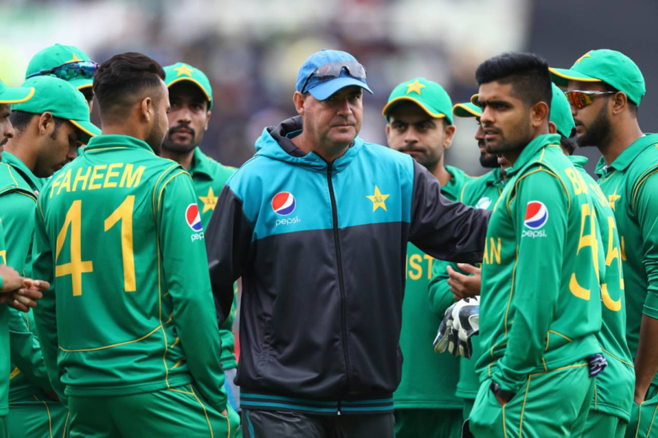 Pakistan coach, Mickey Arthur, stressed on the need to maintain minimum fitness standards ahead of the new season&nbsp;&nbsp;&bull;&nbsp;&nbsp;Getty Images