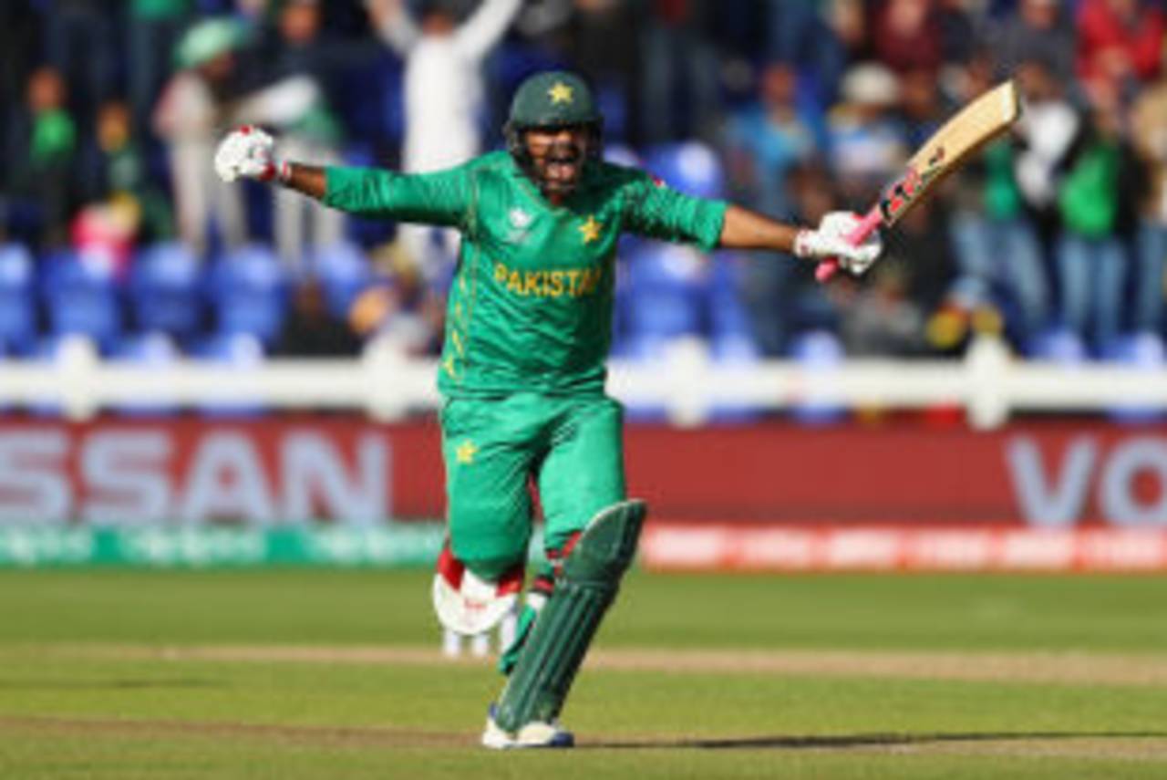 Sarfraz Ahmed roars in delight as Pakistan seal a tense win&nbsp;&nbsp;&bull;&nbsp;&nbsp;Getty Images