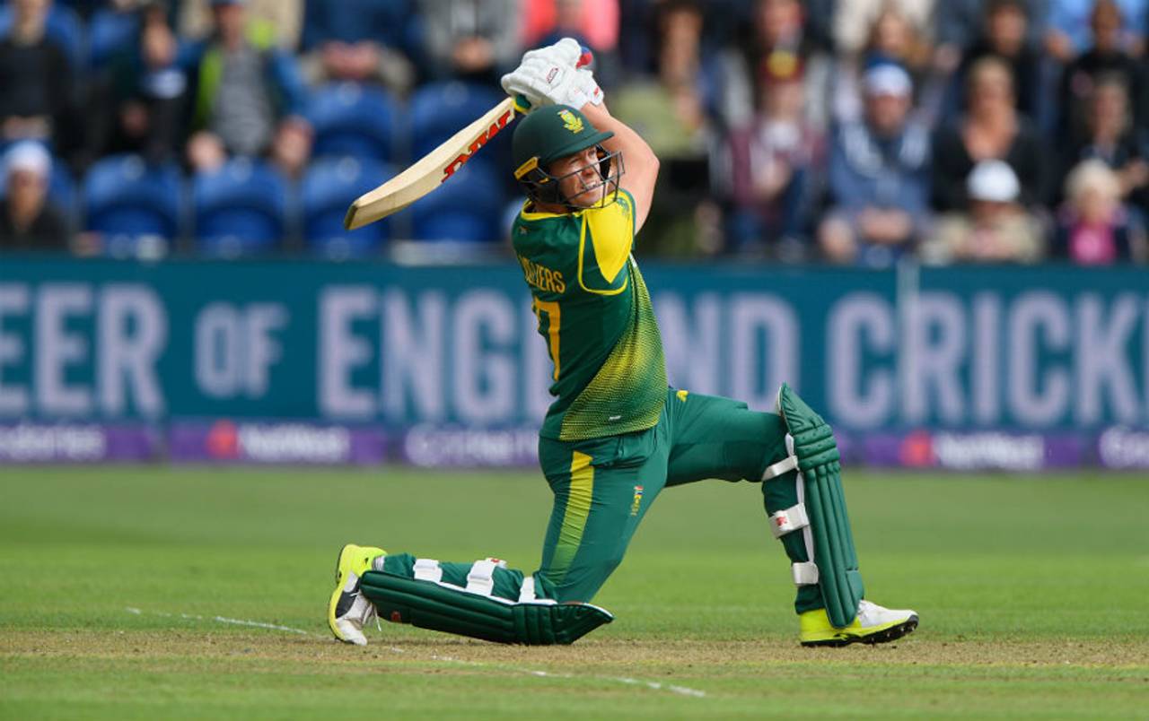 AB de Villiers made 35 from 19 balls before falling to Mason Crane, England v South Africa, 3rd T20I, Cardiff, June 25, 2017