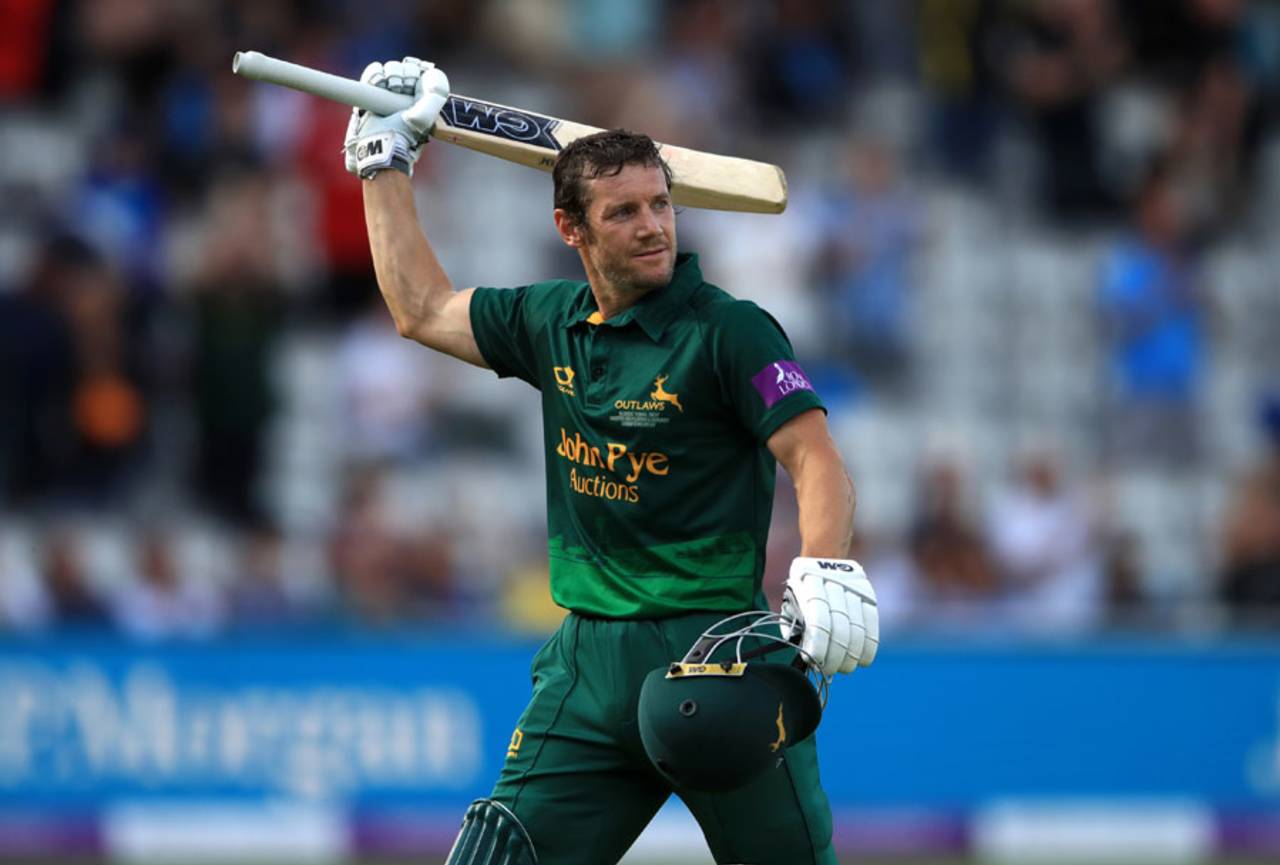 Chris Read made 58 to help bring home the chase, Nottinghamshire v Surrey, Royal London Cup final, Lord's, July 1, 2017