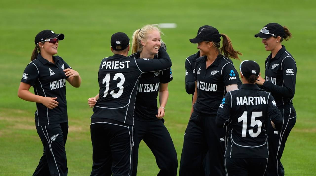 Hannah Rowe struck twice off two balls on World Cup debut, New Zealand v Pakistan, Women's World Cup, Taunton, July 8, 2017