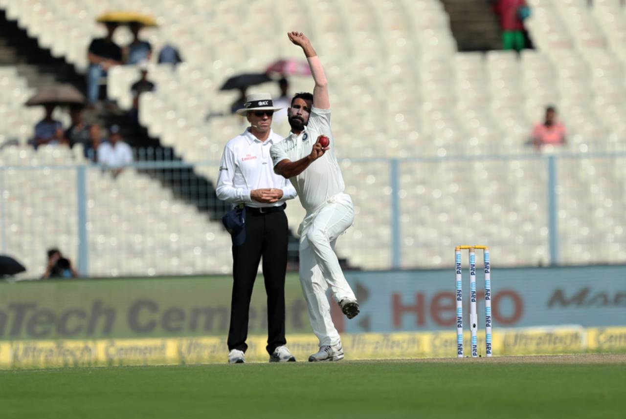 Mohammed Shami hits his delivery stride, India v Sri Lanka, 1st Test, 4th Day, Kolkata, 19 November, 2017