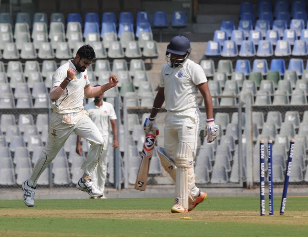 Akash Parkar took his maiden first-class five-wicket haul, Mumbai v Tripura, Ranji Trophy 2017-18, Group C, Mumbai, 1st day, November 25, 2017