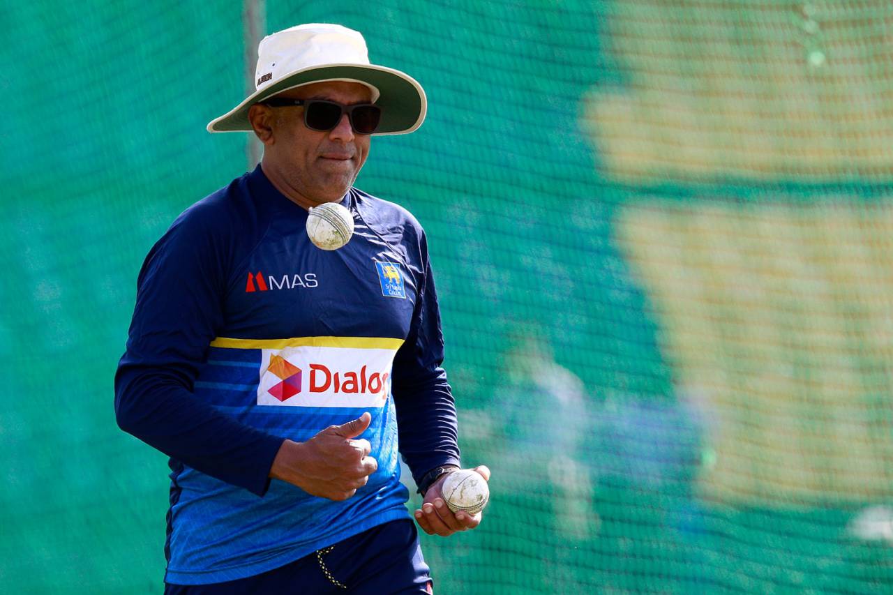 Sri Lanka's head coach Chandika Hathurusingha at a practice session, Colombo, December 28, 2017