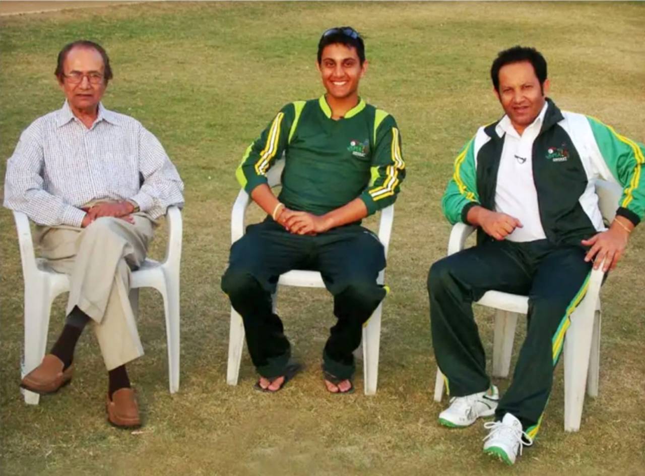 Hanif Mohammad (left) opened the batting for Pakistan with Nazar Mohammad in 1952-53, while his son Shoaib Mohammad (right) opened with Nazar's son Mudassar Nazar in 1984-85&nbsp;&nbsp;&bull;&nbsp;&nbsp;Shoaib Mohammad