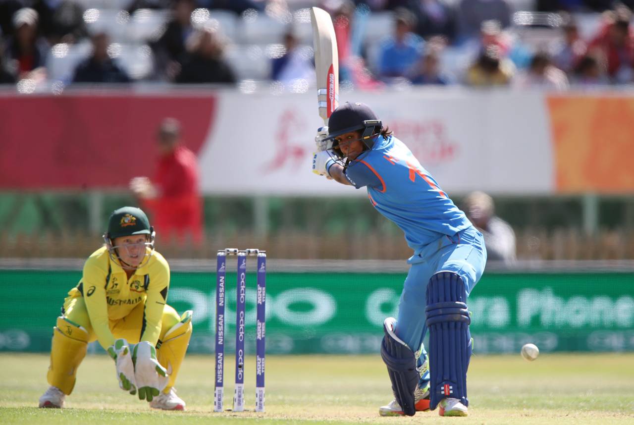 Harmanpreet Kaur prepares to launch one, Australia v India, Women's World Cup, semi-final, Derby, July 20, 2017