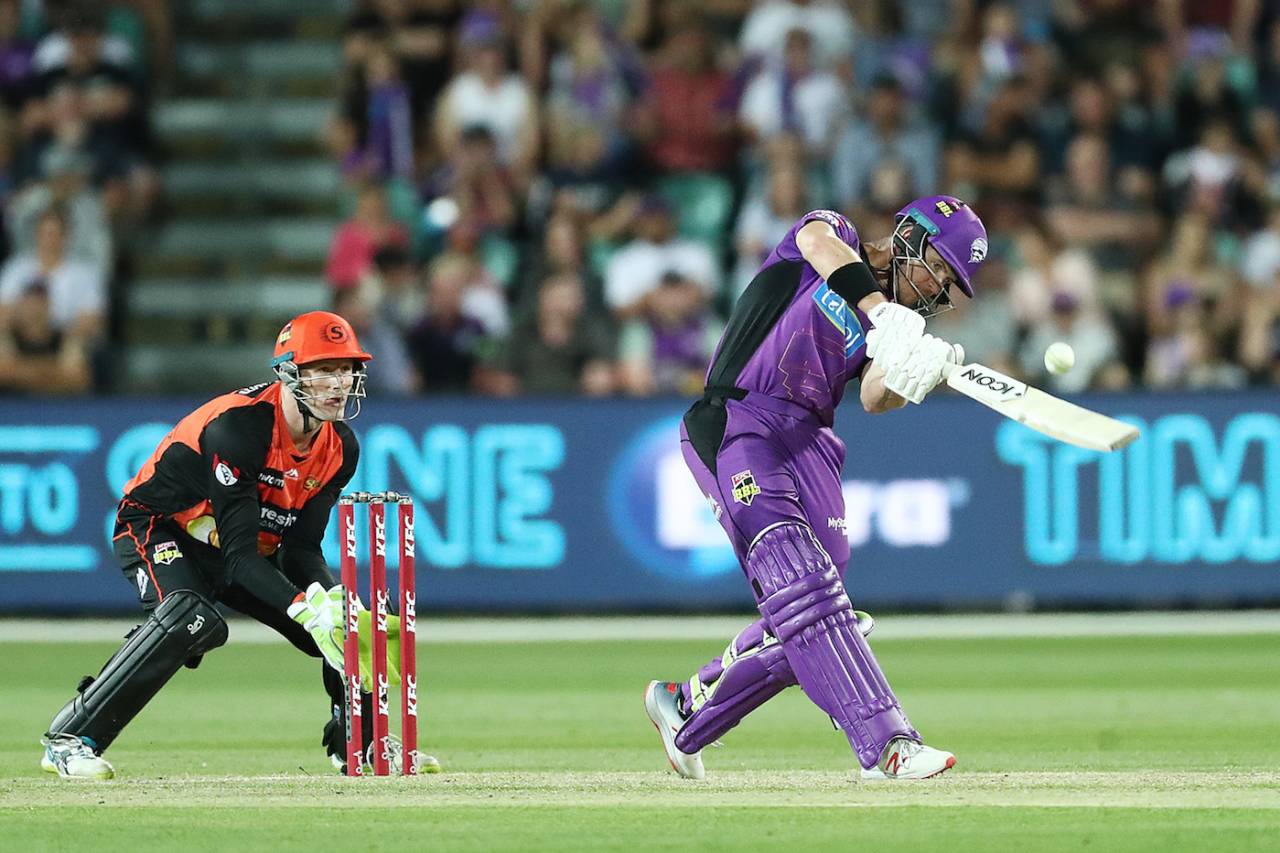 D'Arcy Short takes the aerial route, Hobart Hurricanes v Perth Scorchers, BBL 2018-19, Launceston, December 30, 2018