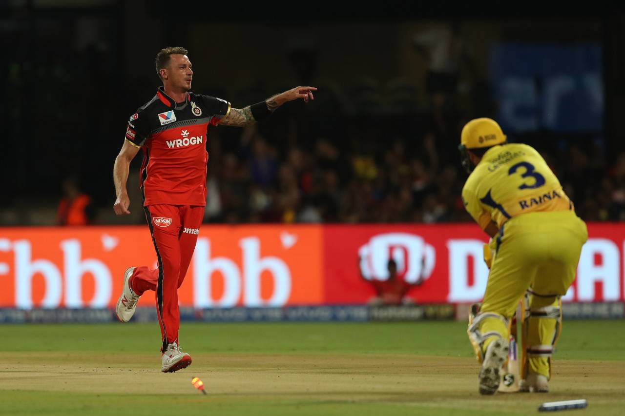 Dale Steyn knocks over the stumps with a yorker, Royal Challengers Bangalore v Chennai Super Kings, IPL 2019, Bengaluru, April 21, 2019