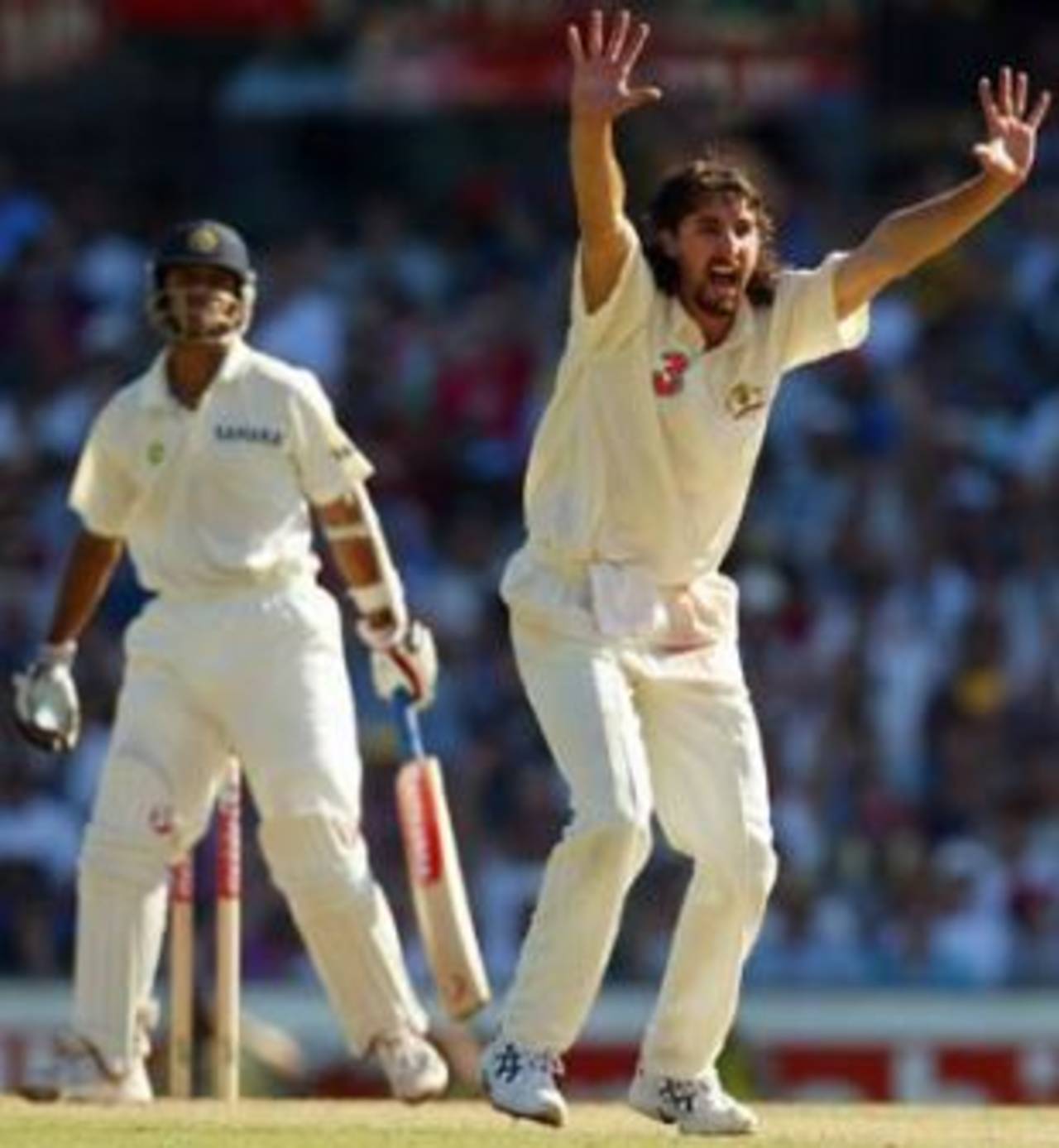 Rahul Dravid trapped lbw by Jason Gillespie, 4th Test, Sydney, 1st day, January 2, 2004