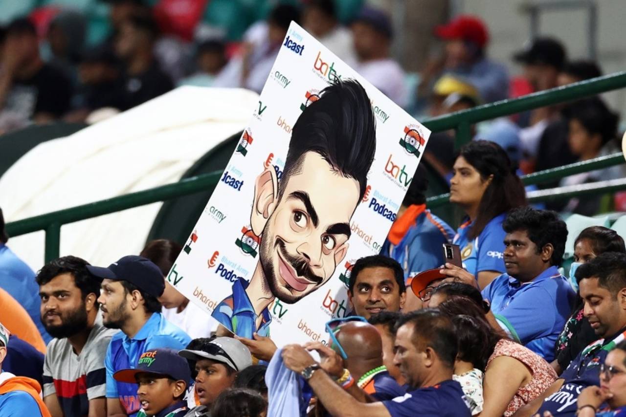 Fans were back in the stands for a men's international for the first time since March, Australia vs India, 1st ODI, Sydney, November 27, 2020