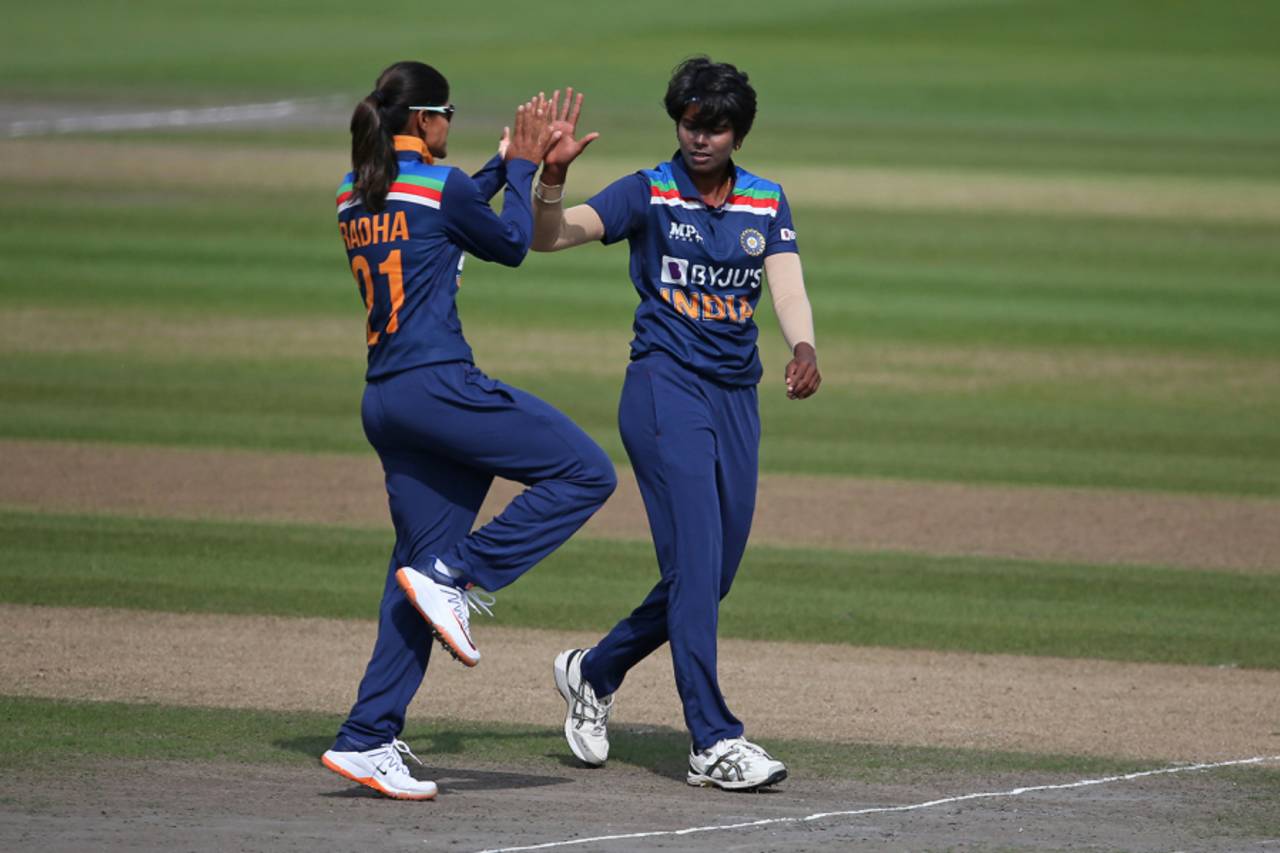 Arundhati Reddy gets a high five from Radha Yadav, England vs India, 2nd women's T20I, Hove, July 11, 2021