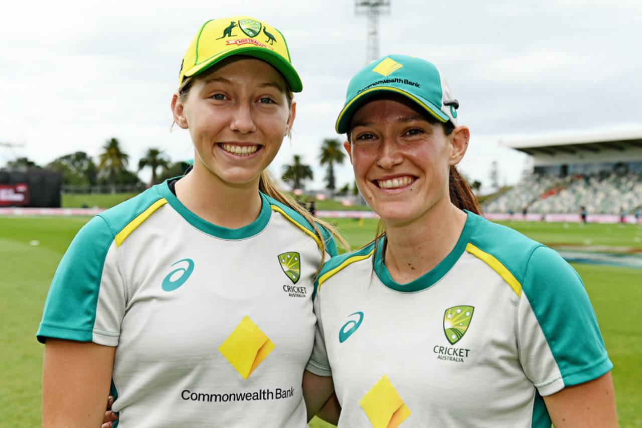 Darcie Brown takes a photo with Megan Schutt after getting her Australia cap, New Zealand vs Australia, 2nd T20I, Napier, March 30, 2021