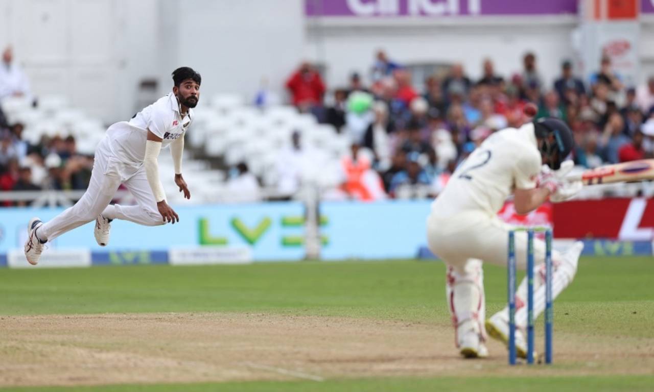 Mohammed Siraj bowls, England vs India, 1st Test, Nottingham, 3rd day, August 6, 2021