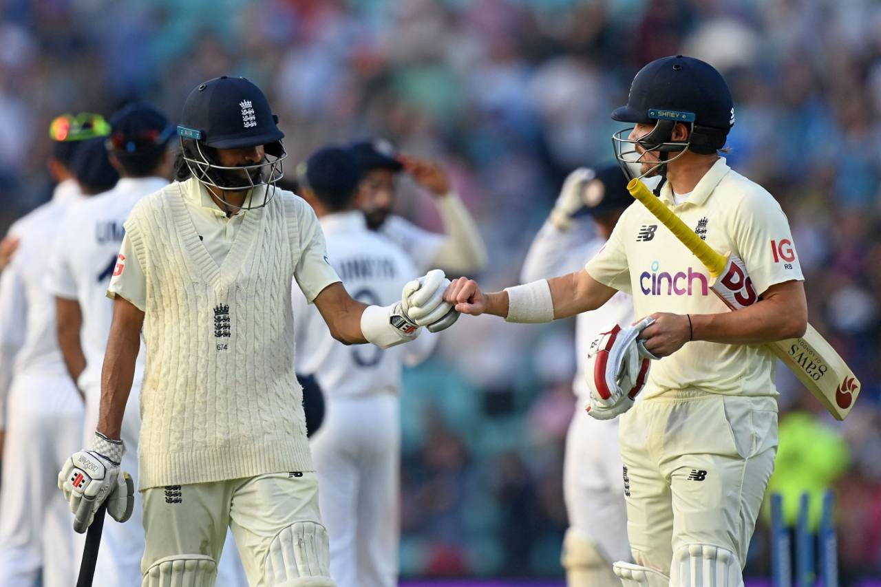 Haseeb Hameed and Rory Burns punch gloves after an unbeaten 77-run stand on day four, England vs India, 4th Test, The Oval, London, 4th day, September 5, 2021 