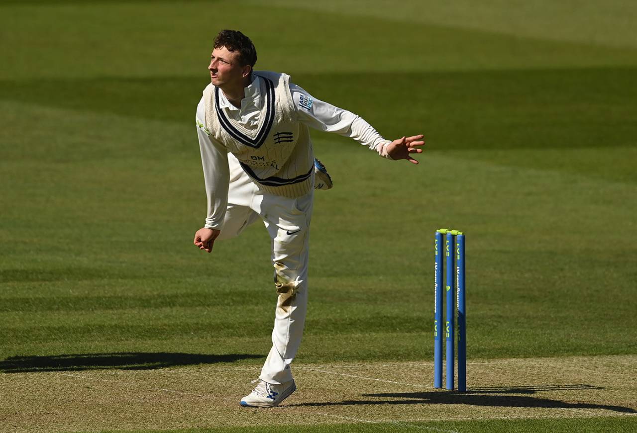 Luke Hollman wheels away, LV= Insurance County Championship, Middlesex vs Surrey, 1st day, Lord's, April 22, 2021