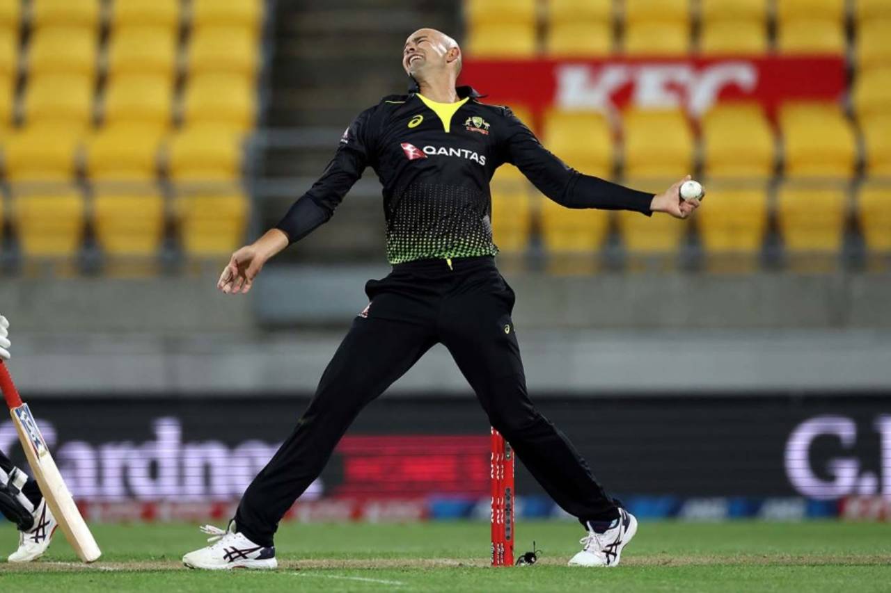 Ashton Agar bowls, New Zealand vs Australia, 3rd T20I, Wellington, March 3, 2021