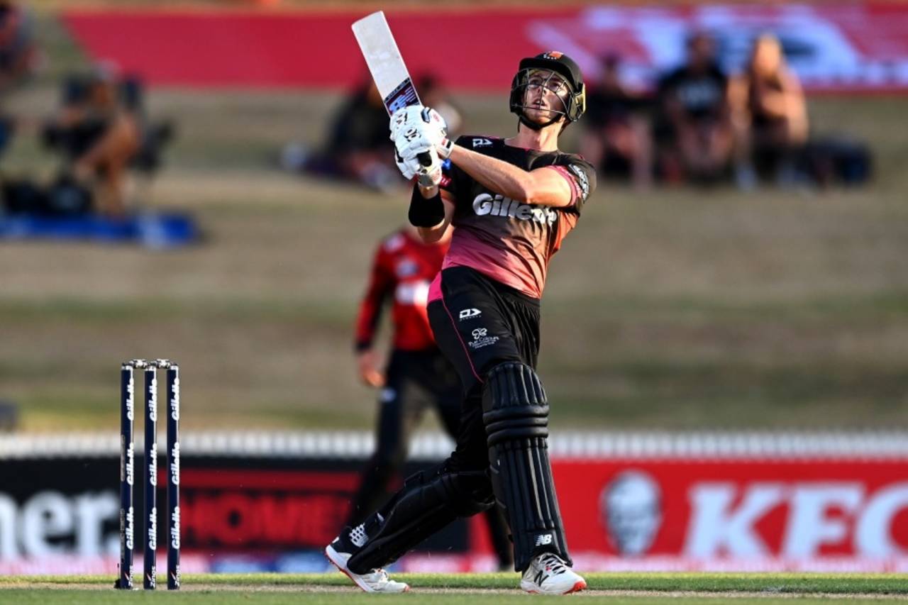 Mitchell Santner clubs a six over the leg side, Northern Brave vs Canterbury Kings, Super Smash final, Hamilton, January 29, 2022